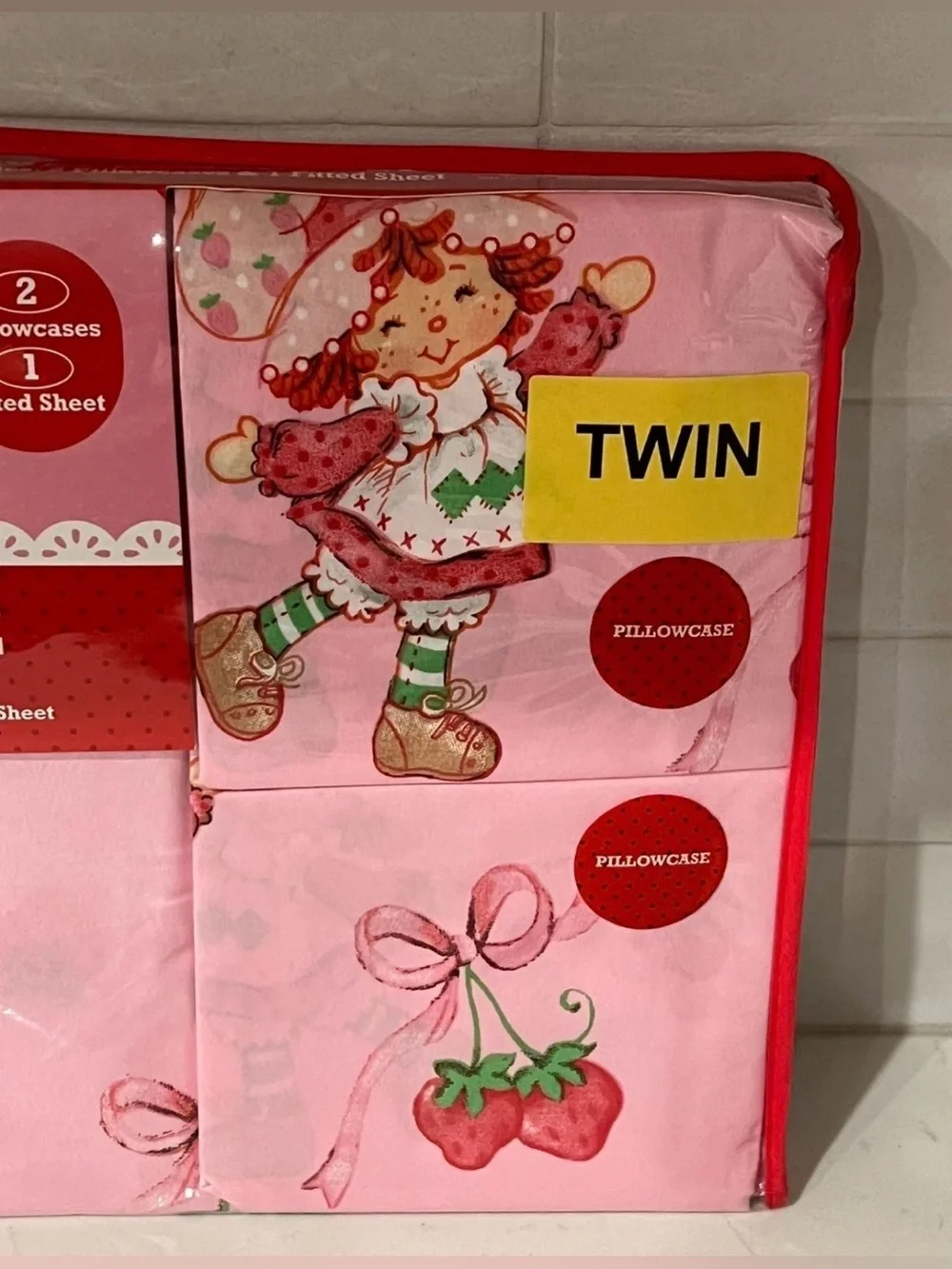 Lot 2 STRAWBERRY SHORTCAKE Twin Fitted Sheet Set 3 Piece 2 Pillowcases Pink HTF